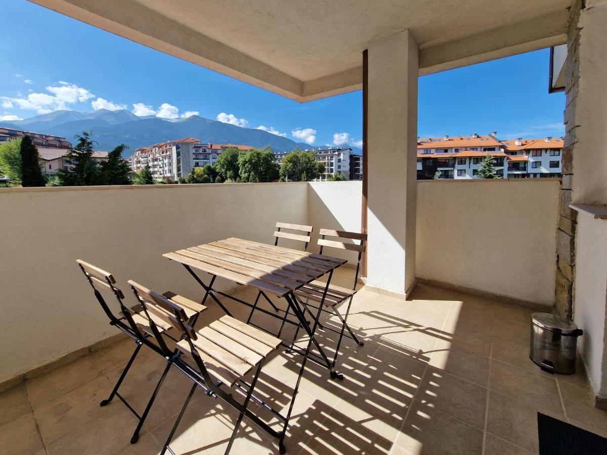 Апартаменти Bansko Royal Towers - 2Bd Flat With Parking By Flat Mаnager Екстер'єр фото