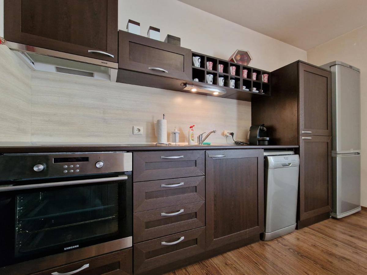 Апартаменти Bansko Royal Towers - 2Bd Flat With Parking By Flat Mаnager Екстер'єр фото